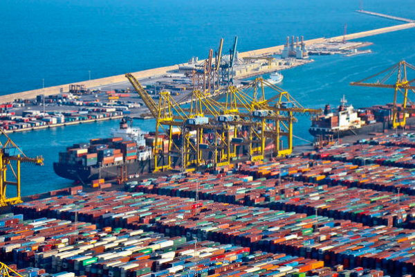 Sintraport es reuneix durant aquest mes amb les terminals del Port de Barcelona per a continuar tractant els temps d’espera i la idoneïtat dels contenidors en el “full de ruta”